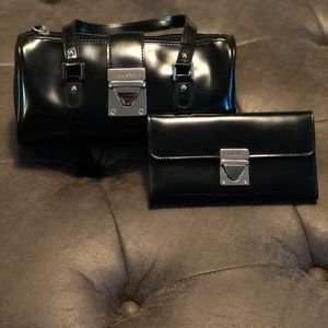 GUESS barrel bag